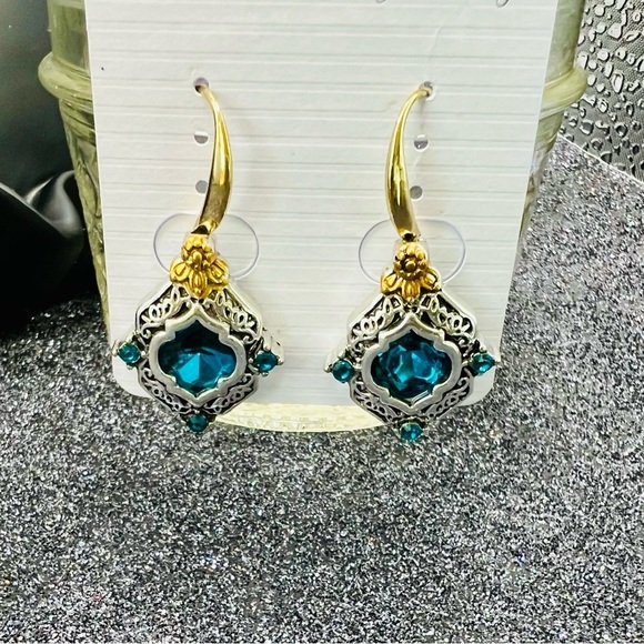 New Palace Blue Crystal Gold/Silver Tone Alloy Dangle Earrings Vintage Style - Picture 10 of 16